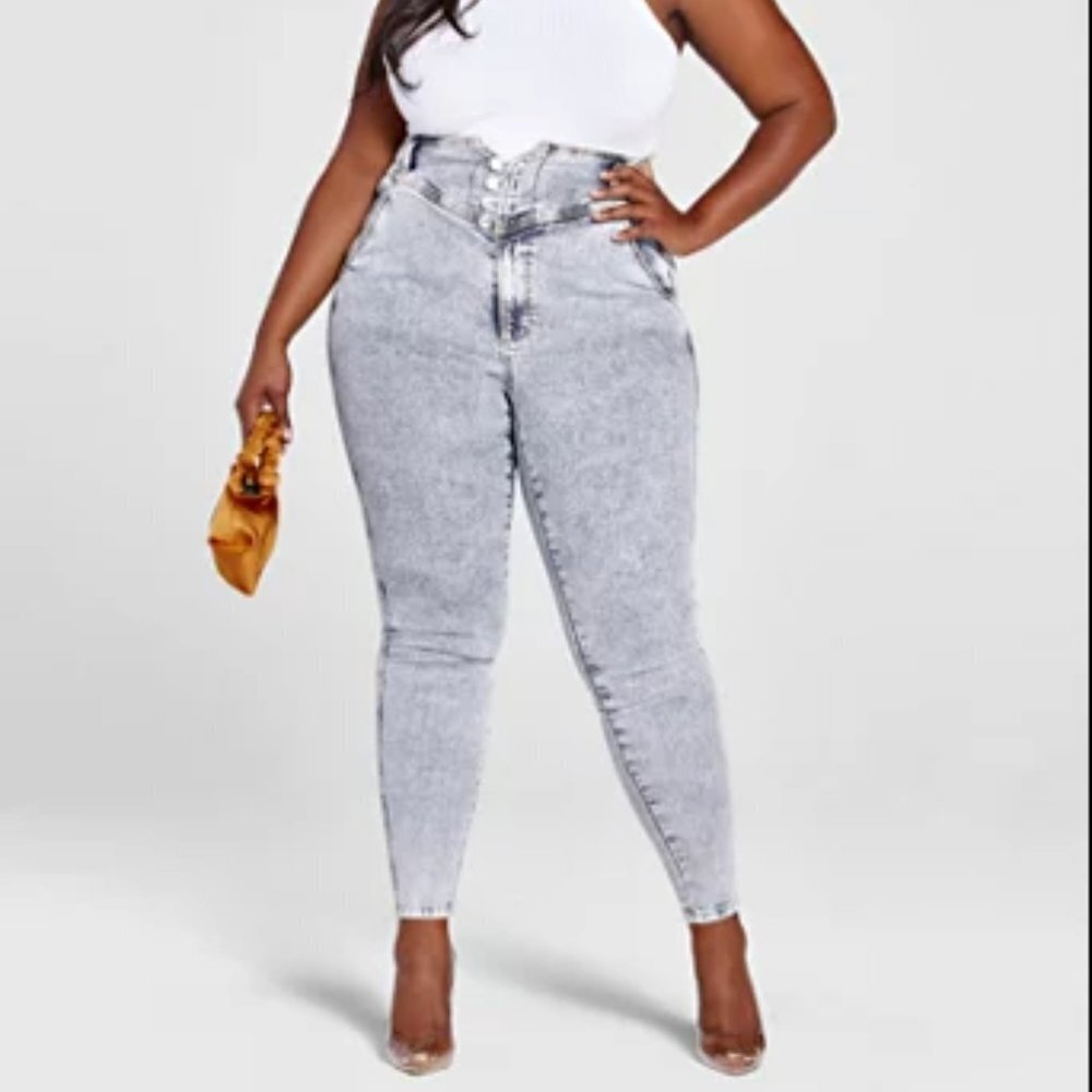 ✔️#72 NEW ULTRA HIGH RISE JEANS WITH WAIST BUTTON DETAIL - Picture 4 of 6